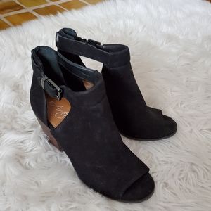 Arturo Chiang Booties 7m